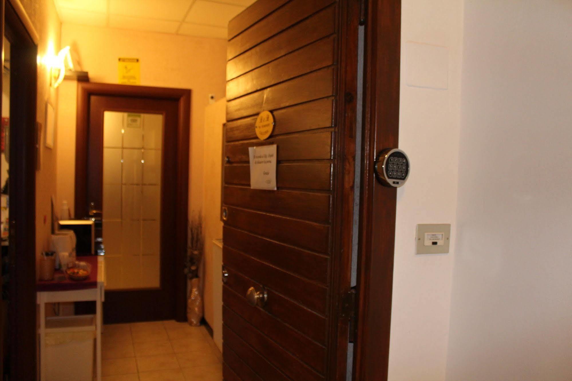 Galleria Frascati Rooms And Apartment Zewnętrze zdjęcie
